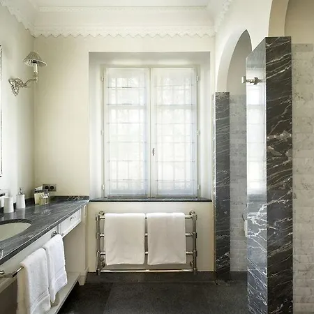Overlooking The Sea Is Ideally Located In The Private Secure Area *