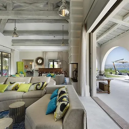 别墅 Overlooking The Sea Is Ideally Located In The Private Secure Area 圣特罗佩